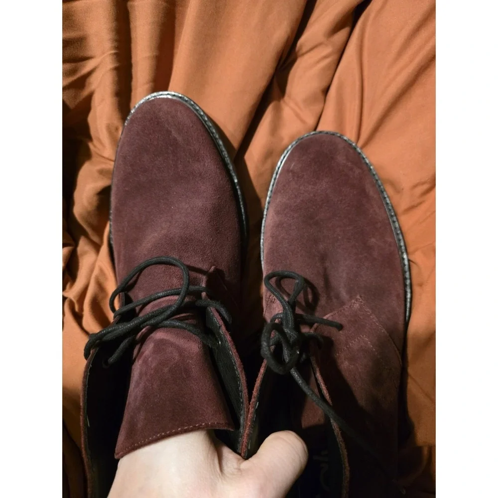 Calvin Klein Utan Burgundy Suede Chukka Boots Men's Size 10.5 Lug Sole
